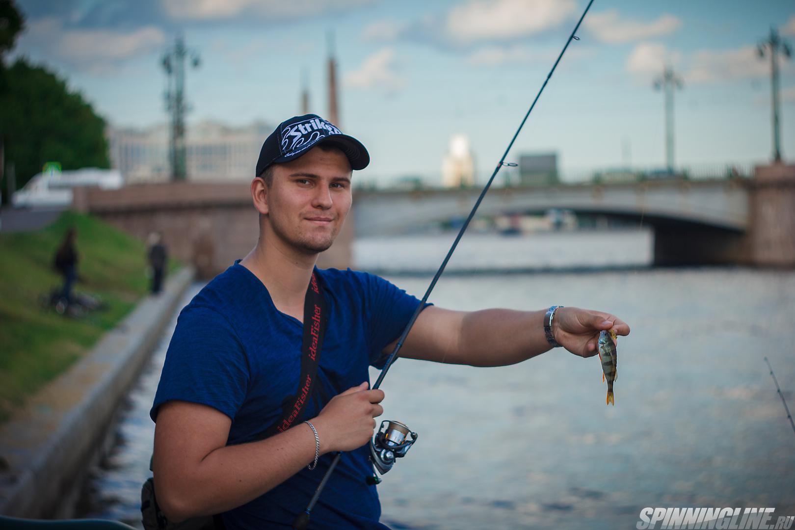 Рыбалка в спб. Питер стрит фишинг. Рыбалка под Питером. Рыбалка в городе СПБ. Петр Бурко СПБ рыбалка.